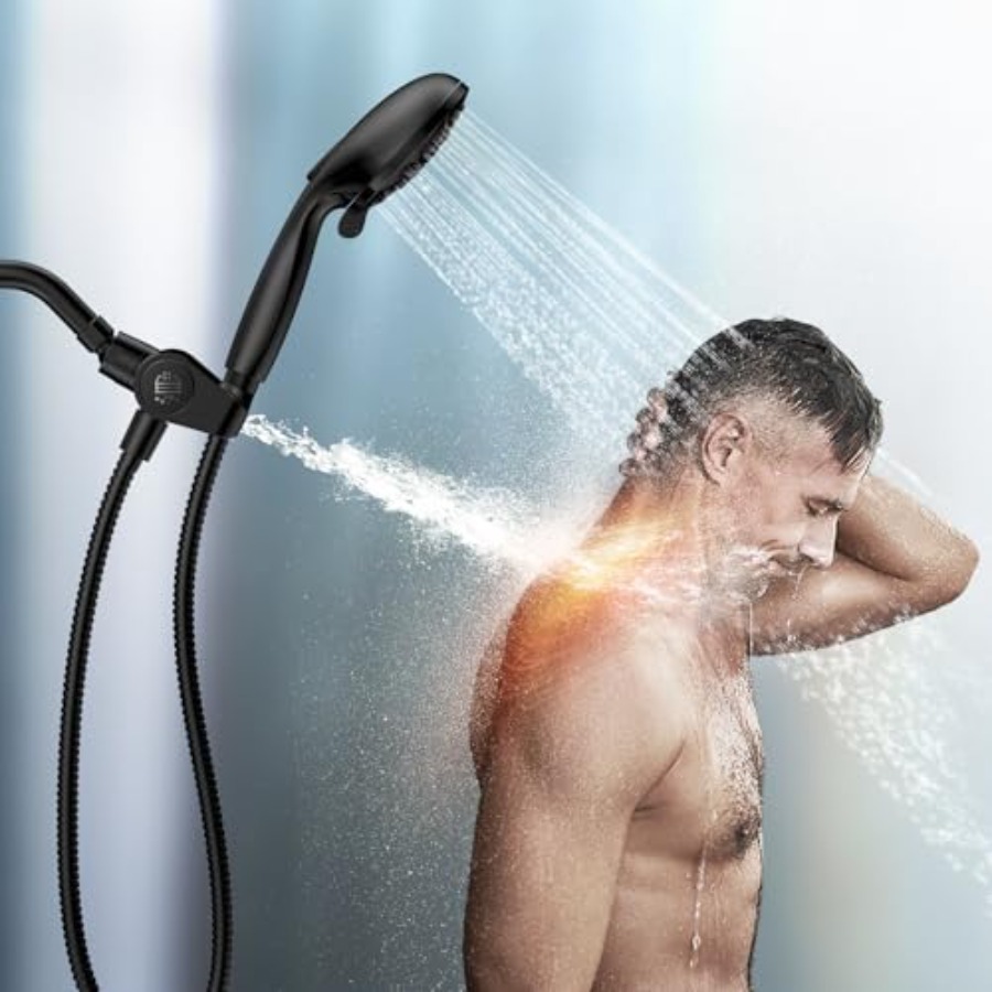 Filtered Shower Head with Hand - Spa & Wellness Zámeček Petrovice 리뷰 및 가격